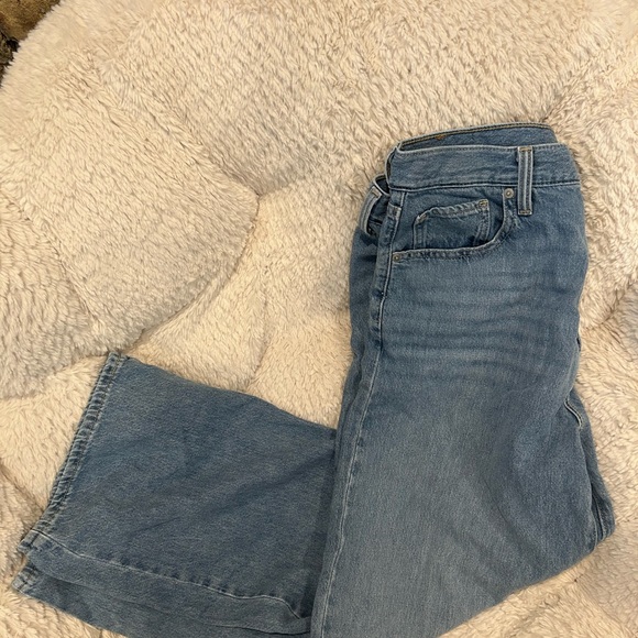 Levi’s High Waisted Straight Jeans - Picture 10 of 11